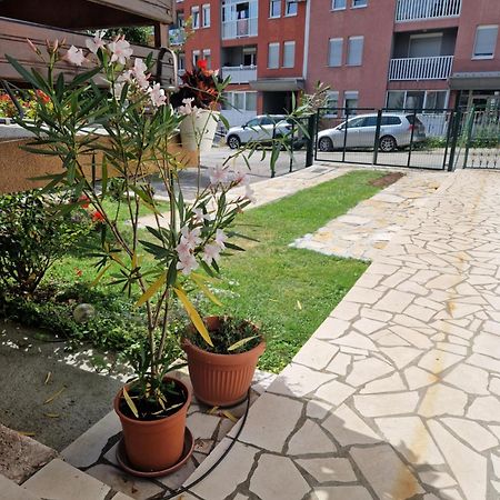 Guesthouse Irac Тузла Екстериор снимка