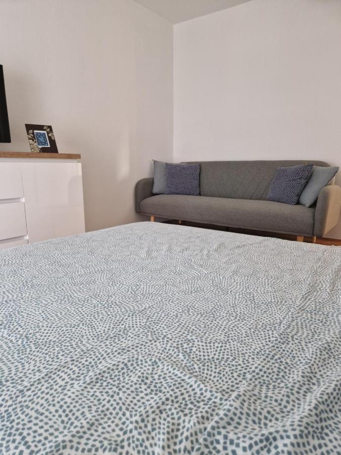 Guesthouse Irac Тузла Екстериор снимка