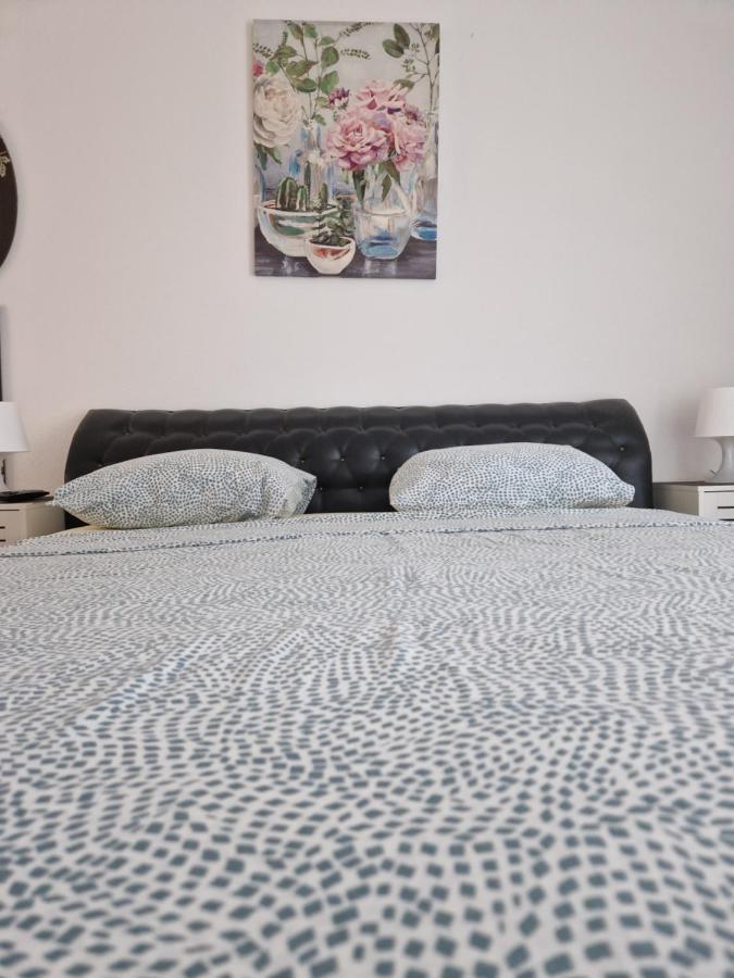 Guesthouse Irac Тузла Екстериор снимка