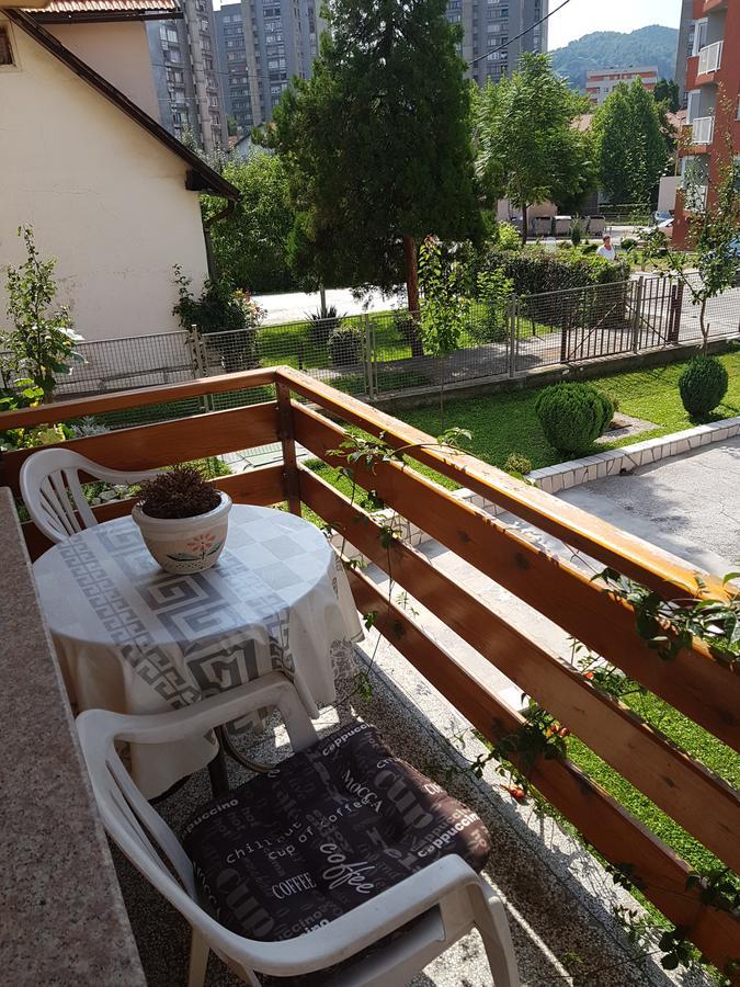 Guesthouse Irac Тузла Екстериор снимка